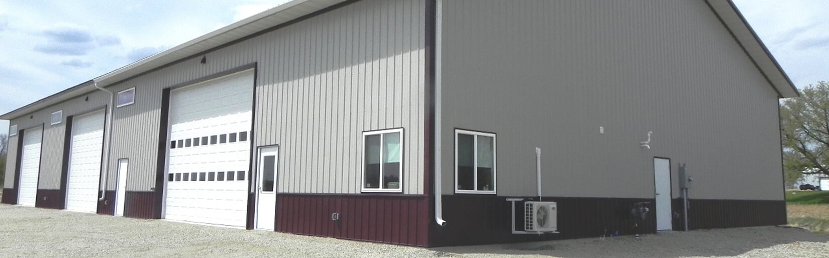 Hulls 151 Implement Only Dealing in High Quality Equipment